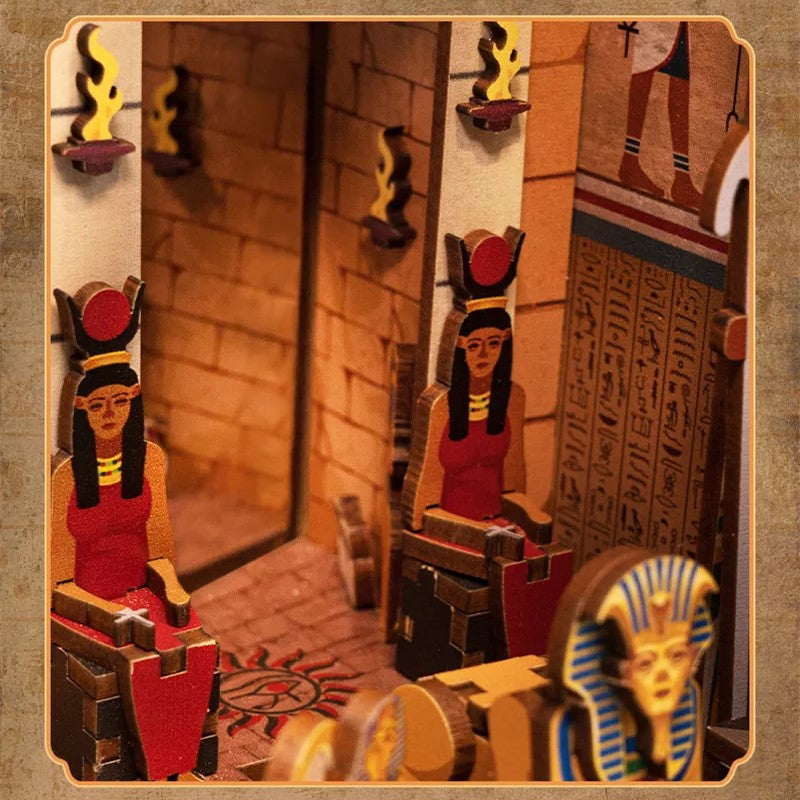 Wooden Book Nook - Treasure Hunt In Egypt