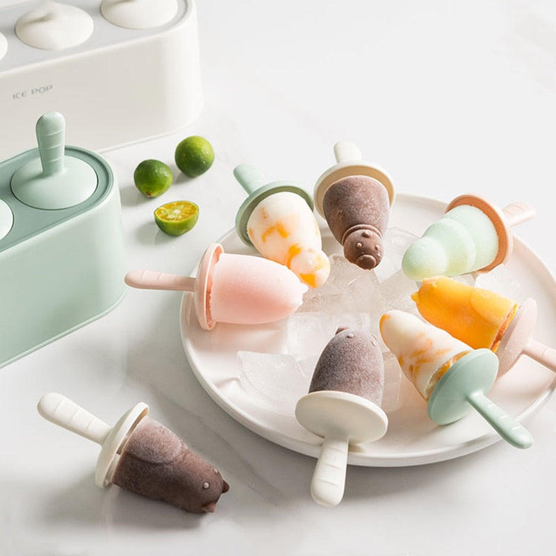 Summer DIY Ice Cream Popsicle Mold (TakaraCorner.com)