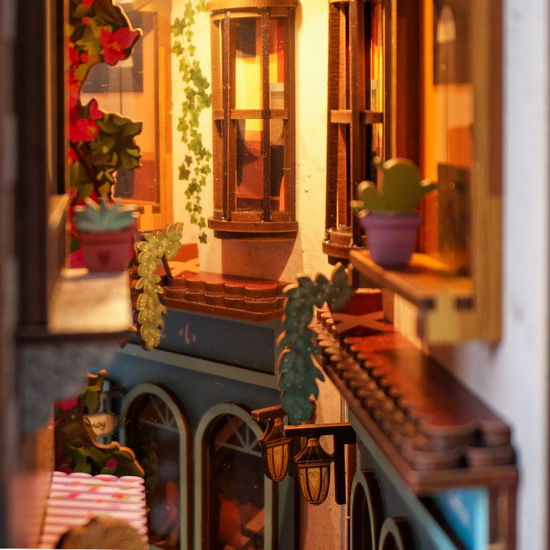 Wooden Miniature Book Nook - Cafe Lane